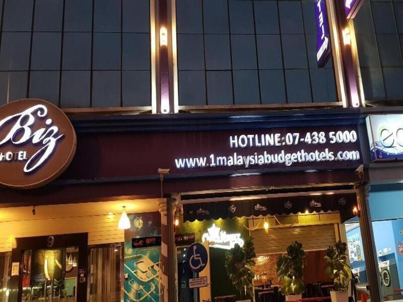 Biz Hotel Batu Pahat Exterior foto
